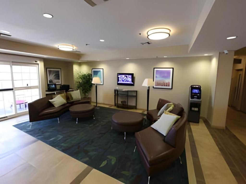 Candlewood Suites Saint Joseph By Ihg Zewnętrze zdjęcie