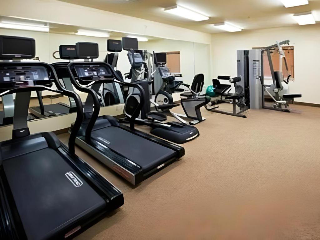 Candlewood Suites Saint Joseph By Ihg Zewnętrze zdjęcie