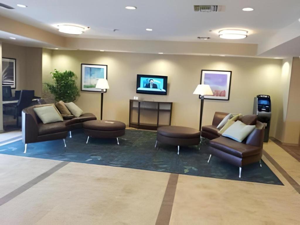 Candlewood Suites Saint Joseph By Ihg Zewnętrze zdjęcie