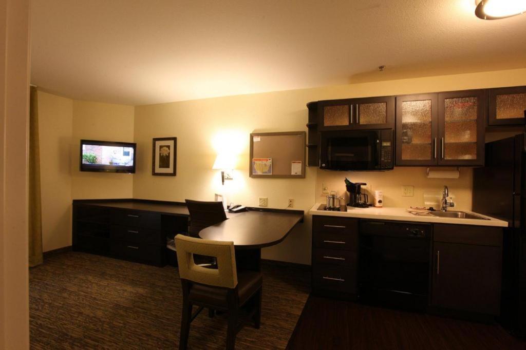 Candlewood Suites Saint Joseph By Ihg Zewnętrze zdjęcie